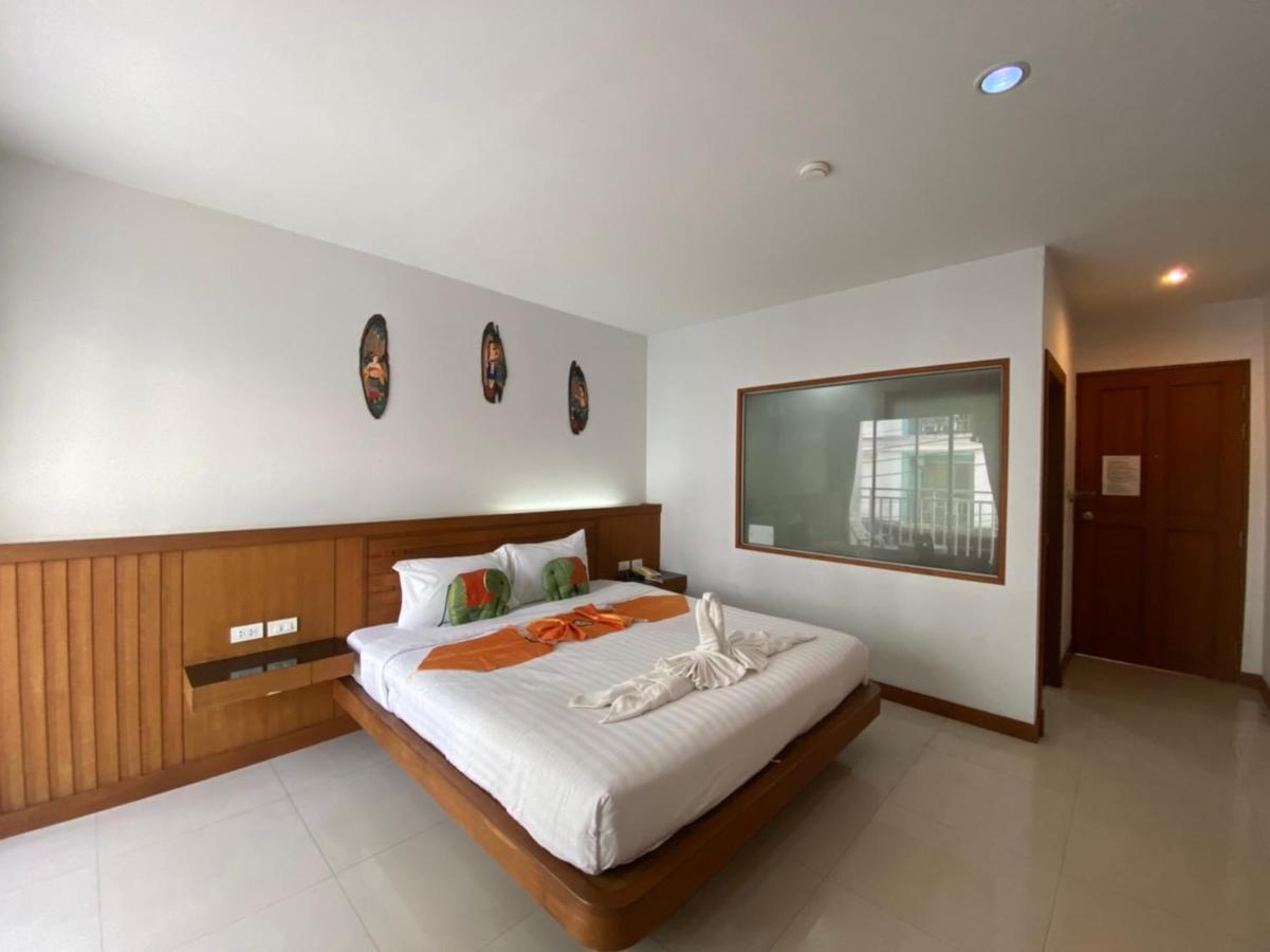 One World One Home Patong 2 المظهر الخارجي الصورة